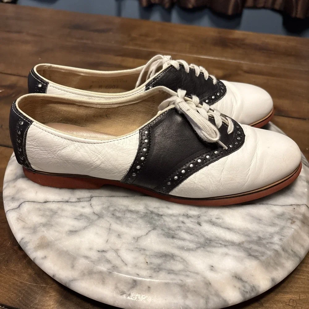 VTG 60s 70s Kinney Leather Saddle Shoes Womens Sz 8 Made In USA
